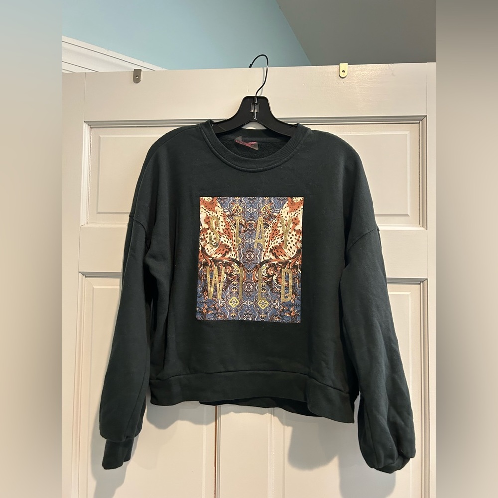 BETSEY JOHNSON PERFORMANCE STAY WILD SWEATSHIRT